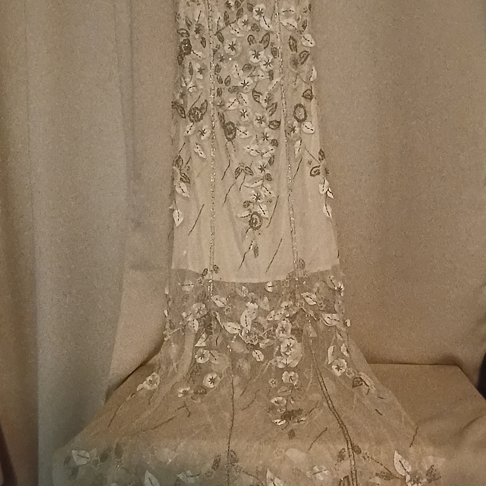 Vintage Sue Wong Cream Sequin Embellished Wedding Gown With Shawl - Picture 4 of 10